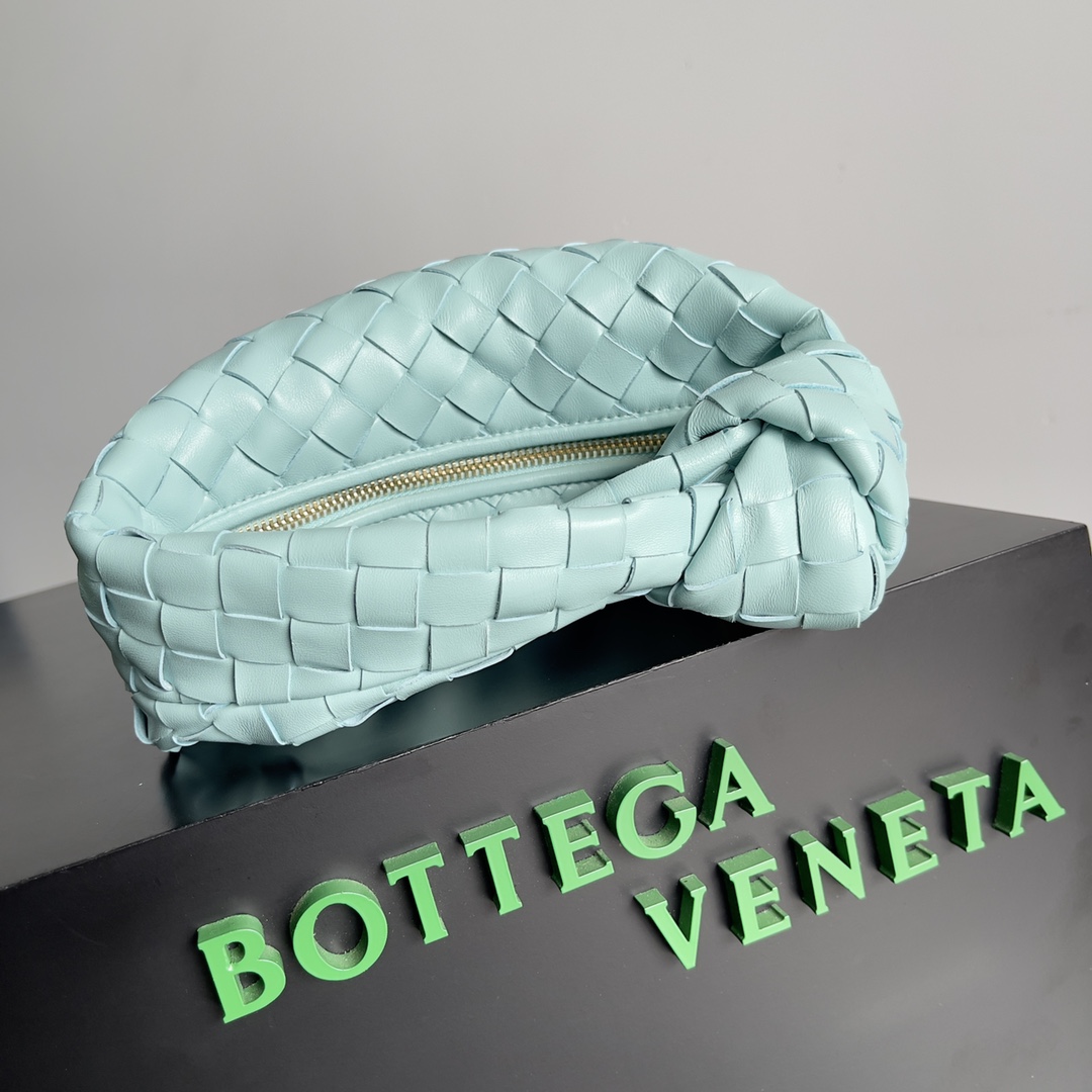 Bottega Veneta Woman - DEEPREPS