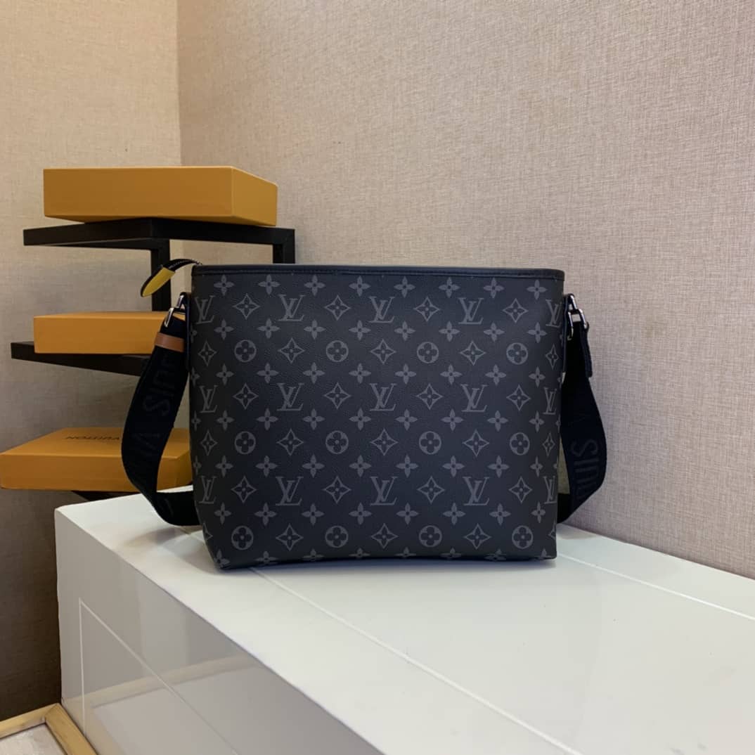 Louis Vuitton Besace Zippée Monogram MM Replica Bag Black M45214 - DEEPREPS