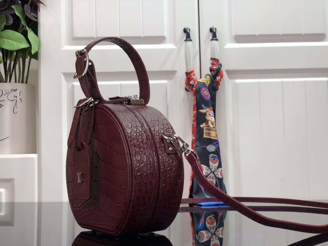 Louis Vuitton Petite Boite Chapeau Crocodilien Brillant Replica Bag Red N93597 - DEEPREPS