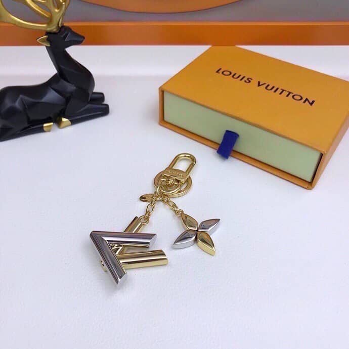 Designer Louis Vuitton Classic Key Chain - DEEPREPS