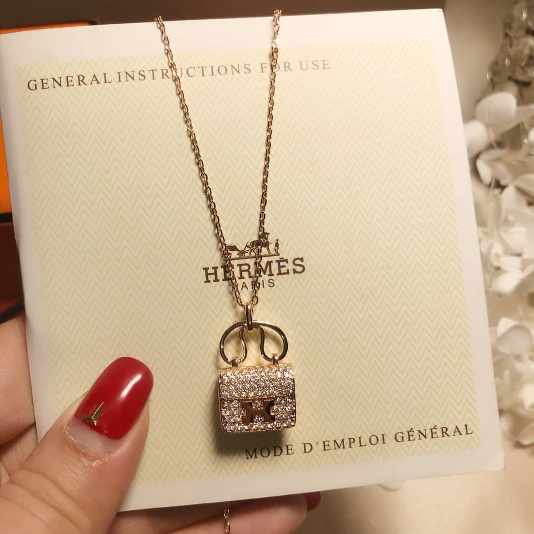 Fake Hermes Logo Necklace - DEEPREPS