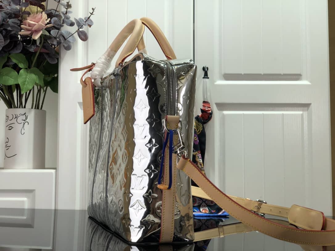 Louis Vuitton Monogram Mirror Coated Canvas Neo Porte Documents Voyage Replica M58755 - DEEPREPS