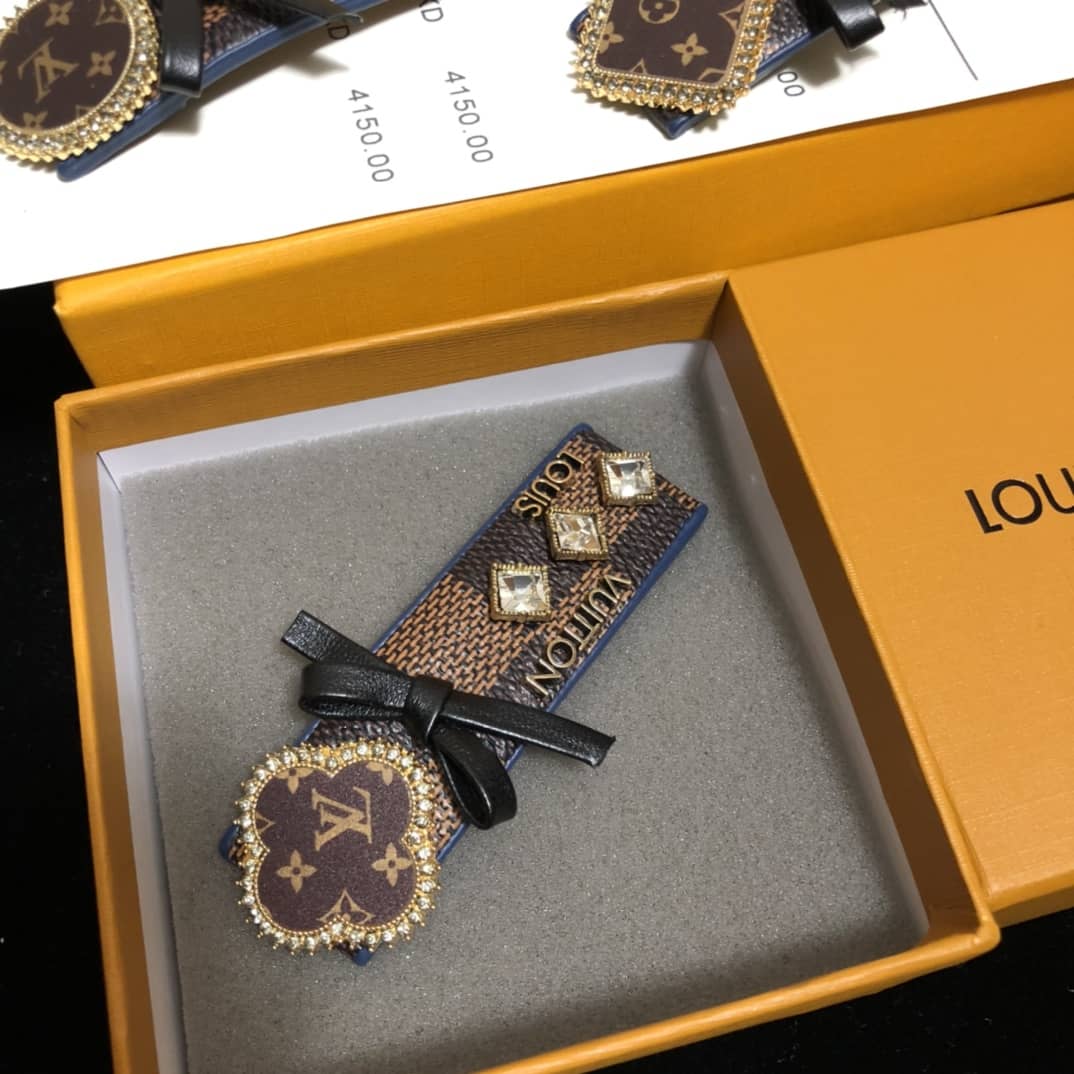 Luxury Louis vuitton Classic AAA+ Hair Pin - DEEPREPS