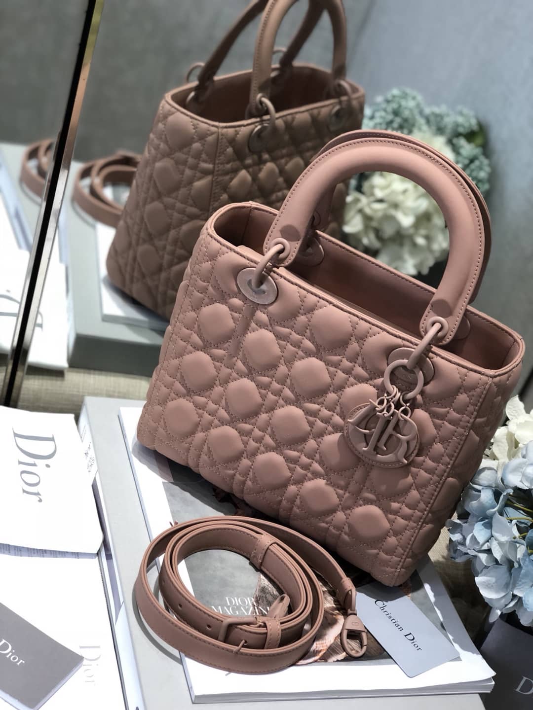 Christian Dior Lady Dior 24CM Replica Bag - DEEPREPS