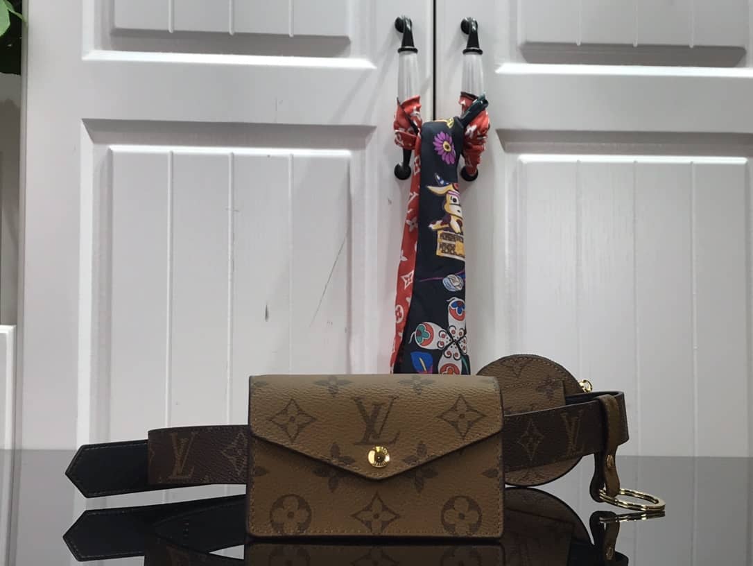 Louis Vuitton Escale Daily Multi Pocket 30mm Belt Yellow Replica M0253Y - DEEPREPS