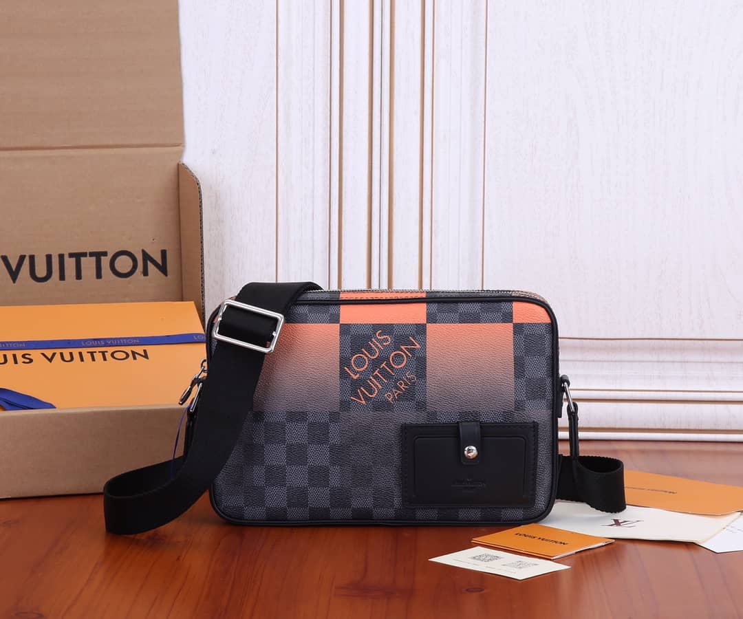 Louis Vuitton Damier Graphite Giant Messenger Bag Replica N40421 - DEEPREPS