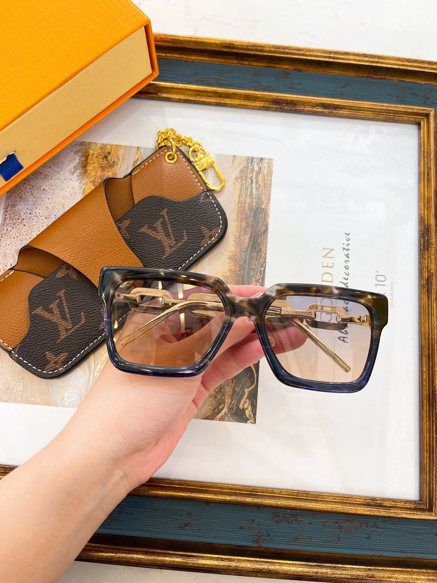 Louis Vuitton Sunglasses - DEEPREPS
