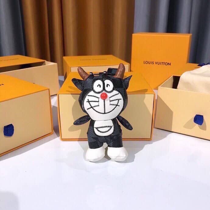 Knockoff Louis Vuitton Logo Key Chain - DEEPREPS