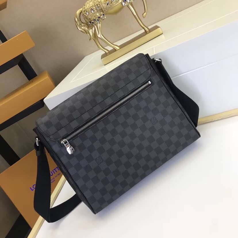Louis Vuitton Damier Graphite District MM Shoulder Bag Replica N41029 - DEEPREPS
