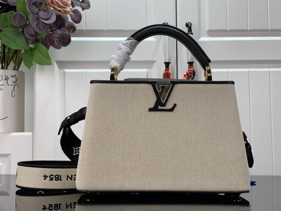 Louis Vuitton Capucines BB Black M59872 Replica Shoulder Bag - DEEPREPS