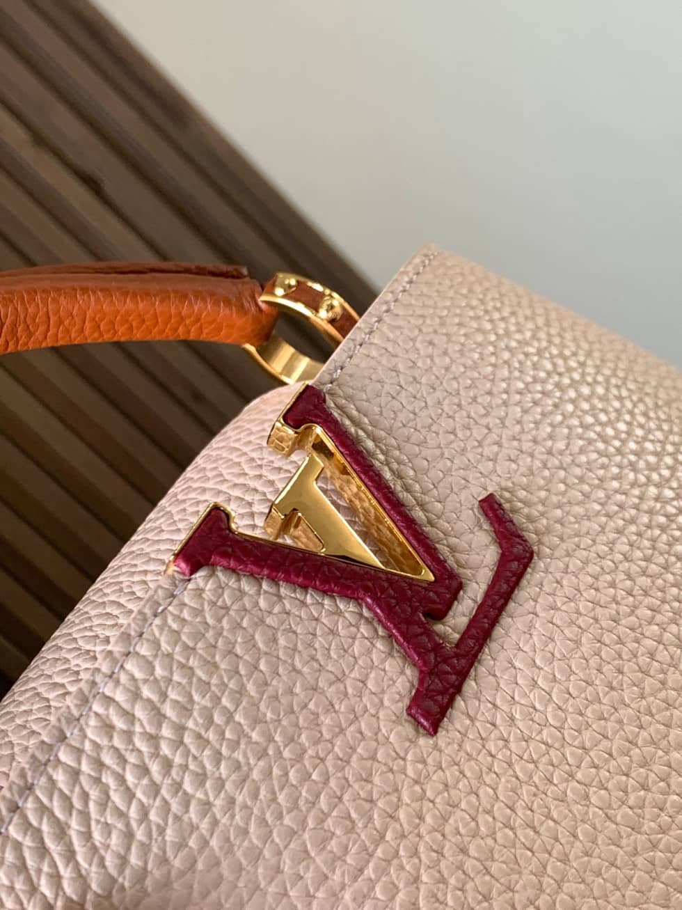 Louis Vuitton Capucines Mini M59253 Replica Crossbody Bag - DEEPREPS