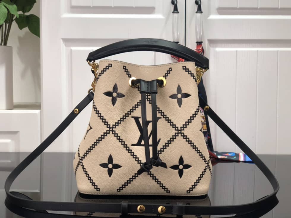 Louis Vuitton NeoNoe MM Cream M46023 Replica Bucket Bag - DEEPREPS