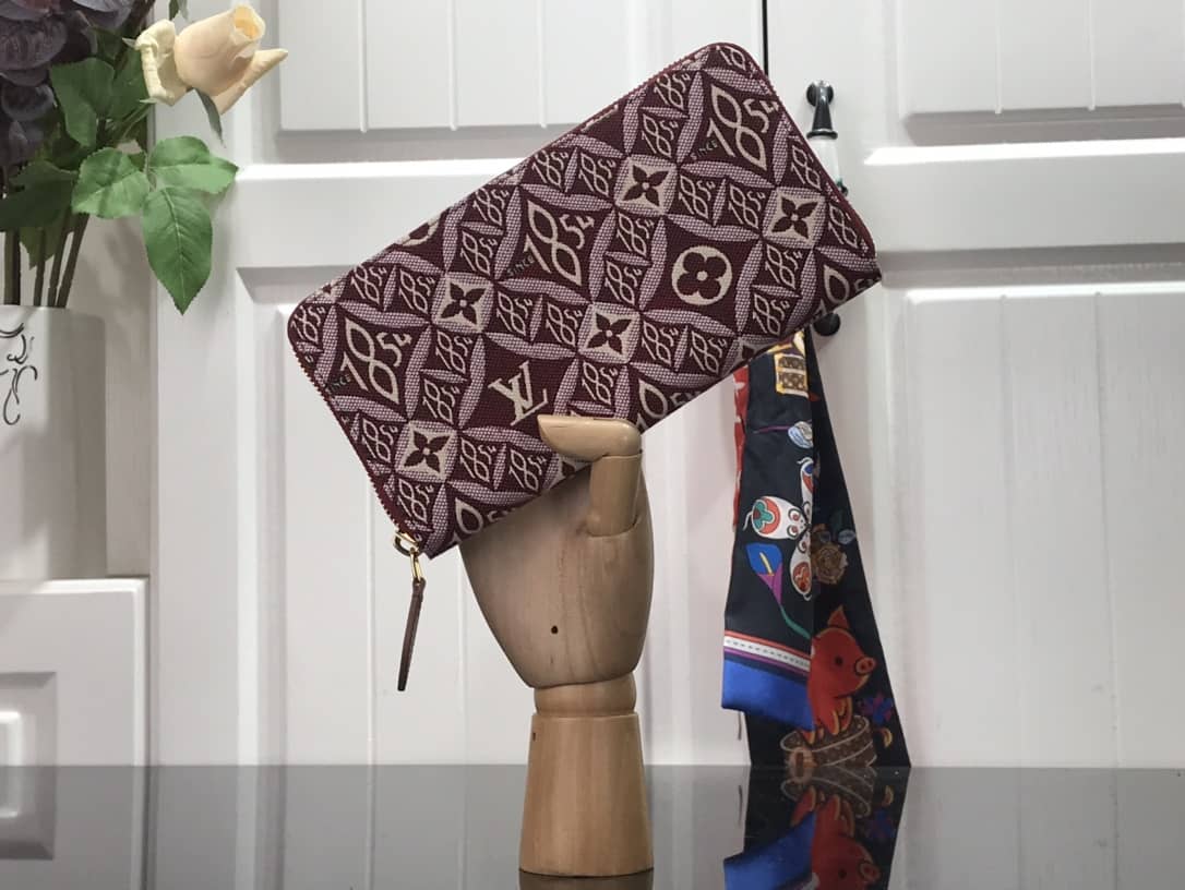 Louis Vuitton Jacquard Monogram Flower Zippy Wallet Replica M69994 - DEEPREPS