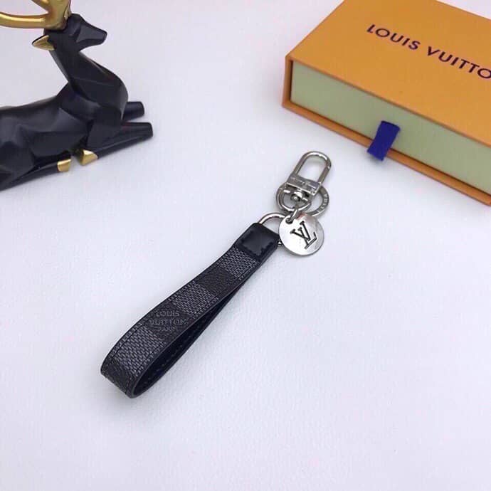 7 Star Louis Vuitton Key Chain - DEEPREPS