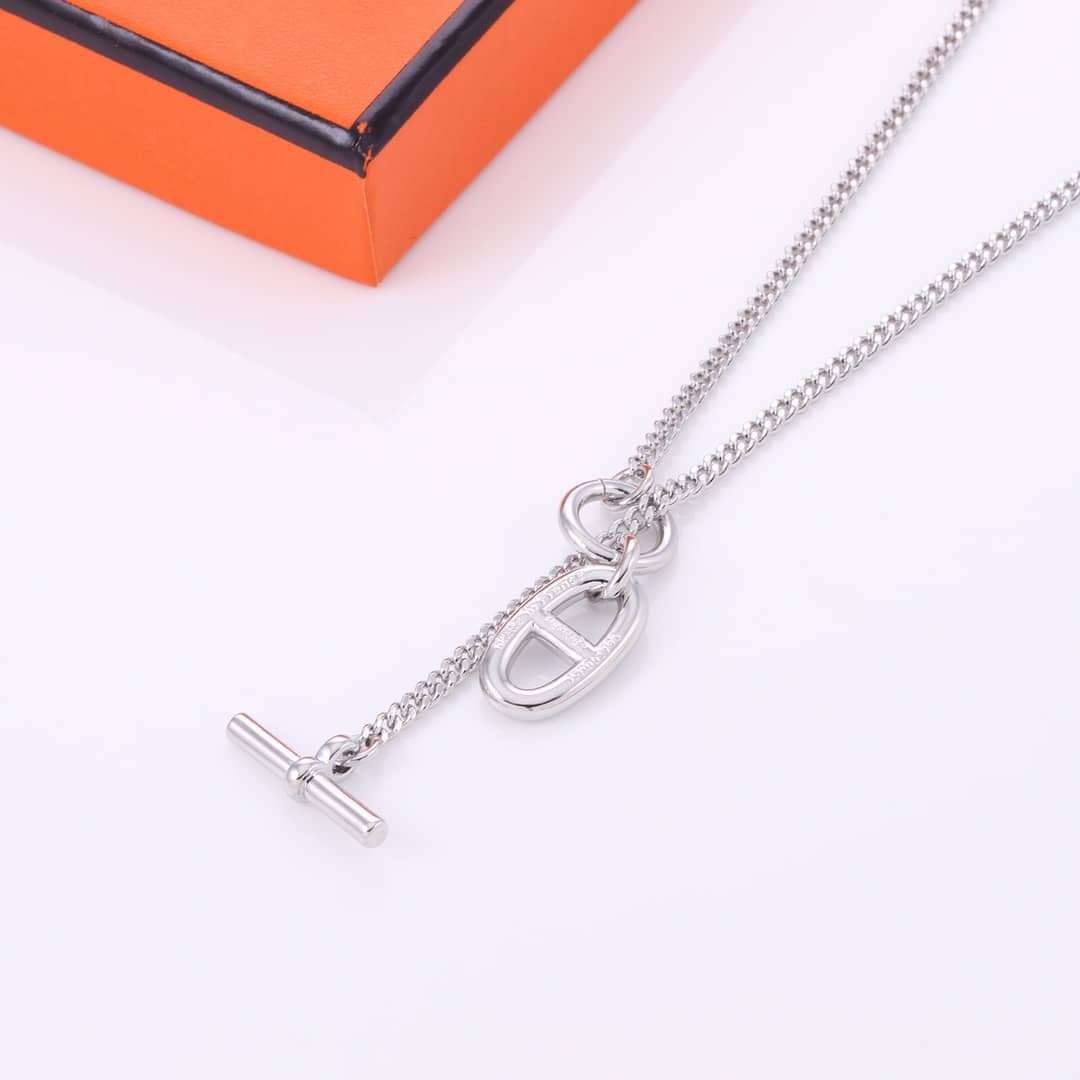 Fake Hermes Logo Necklace - DEEPREPS