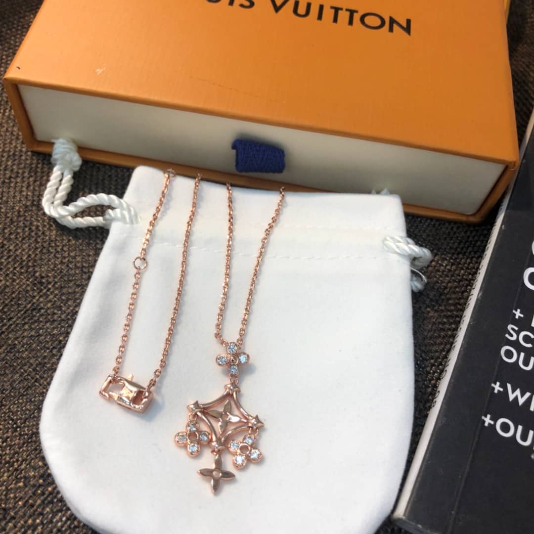 Louis vuitton Necklace For Sale - DEEPREPS