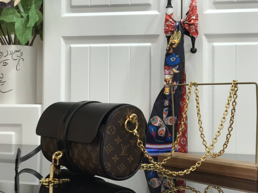 Louis Vuitton Replica Glasses Case Epi Monogram Black M43903 - DEEPREPS