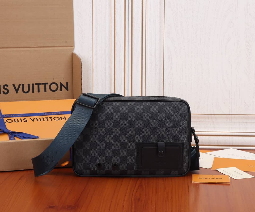 Louis Vuitton Damier Graphite Alpha Messenger Bag Replica N40188 - DEEPREPS