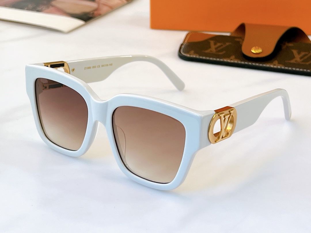 Louis Vuitton Sunglasses - DEEPREPS