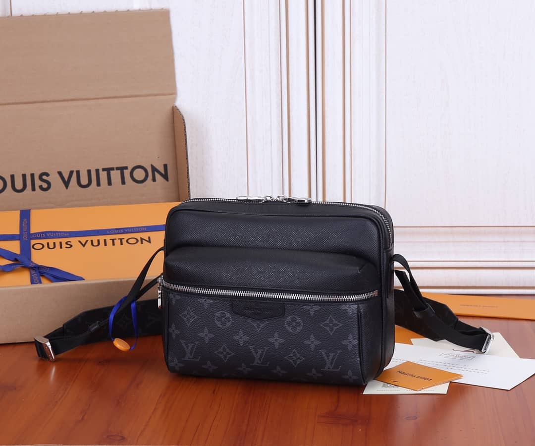 Louis Vuitton Taigarama Canvas Messenger Bag Replica M30233 - DEEPREPS
