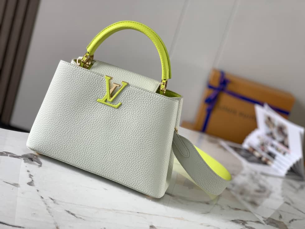 Louis Vuitton Capucines BB Snow White M59468 Replica Shoulder Bag - DEEPREPS
