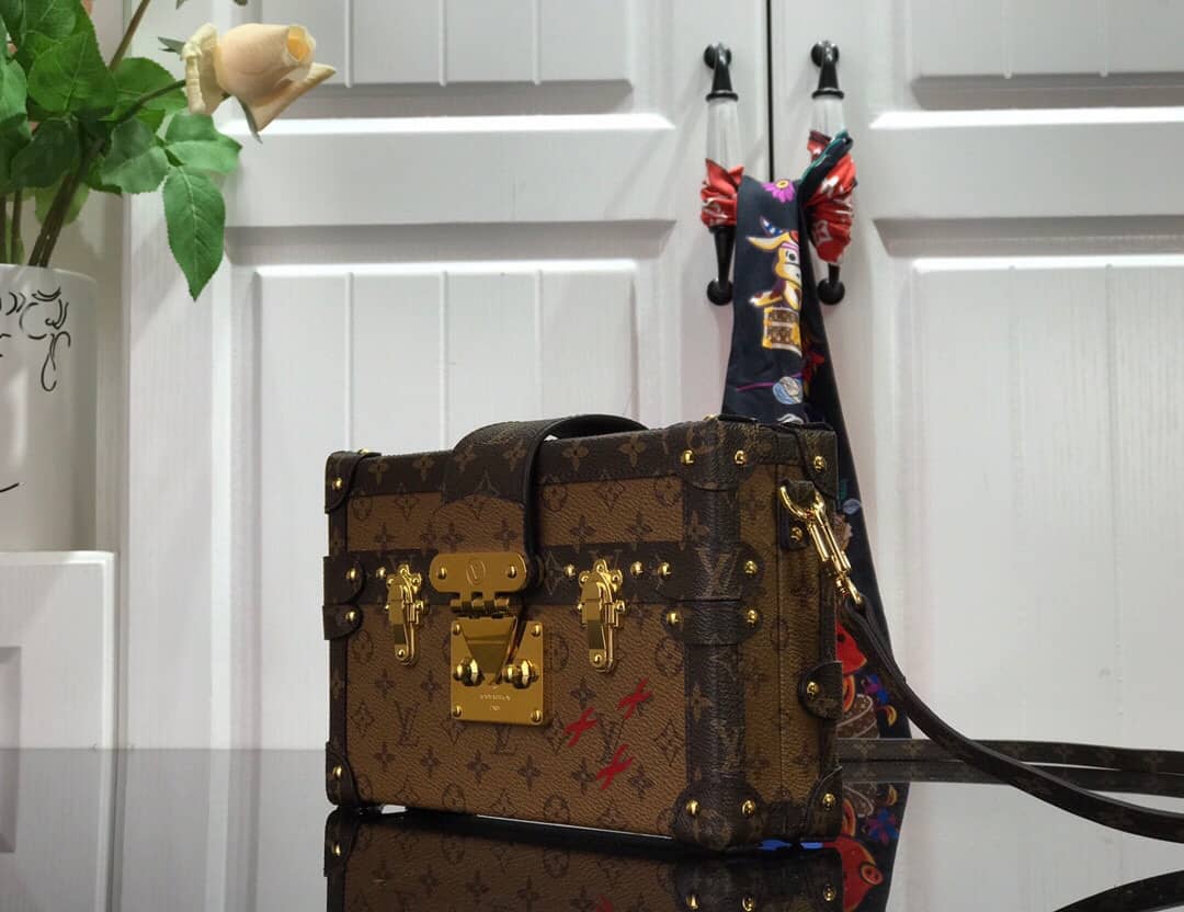 Louis Vuitton Petite Malle Trunk M94219 Replica Shoulder Bag - DEEPREPS