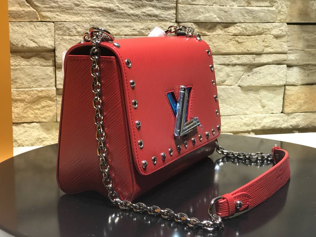 Louis Vuitton AAA Replica Twist MM Chain Shoulder Bag - DEEPREPS
