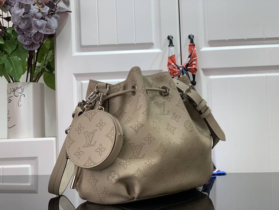 Louis Vuitton Bella Mahina Magnolia Leather Replica Bag M57068 Gray - DEEPREPS