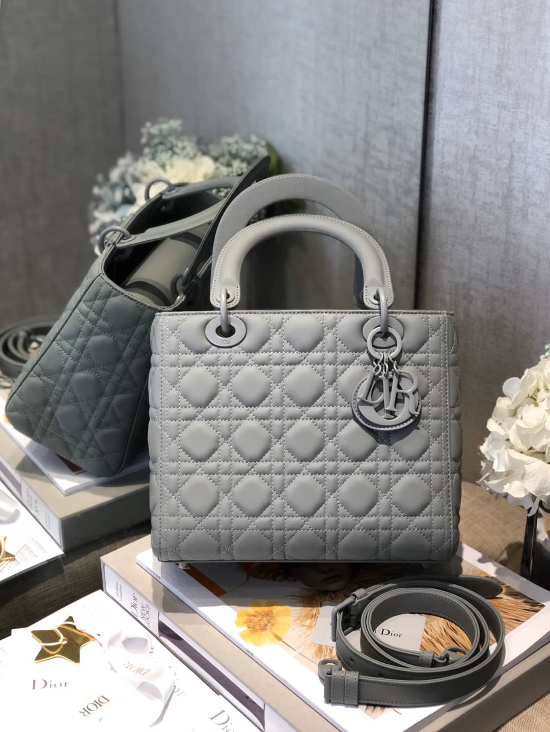 Christian Dior Lady Dior 24CM Replica Bag - DEEPREPS