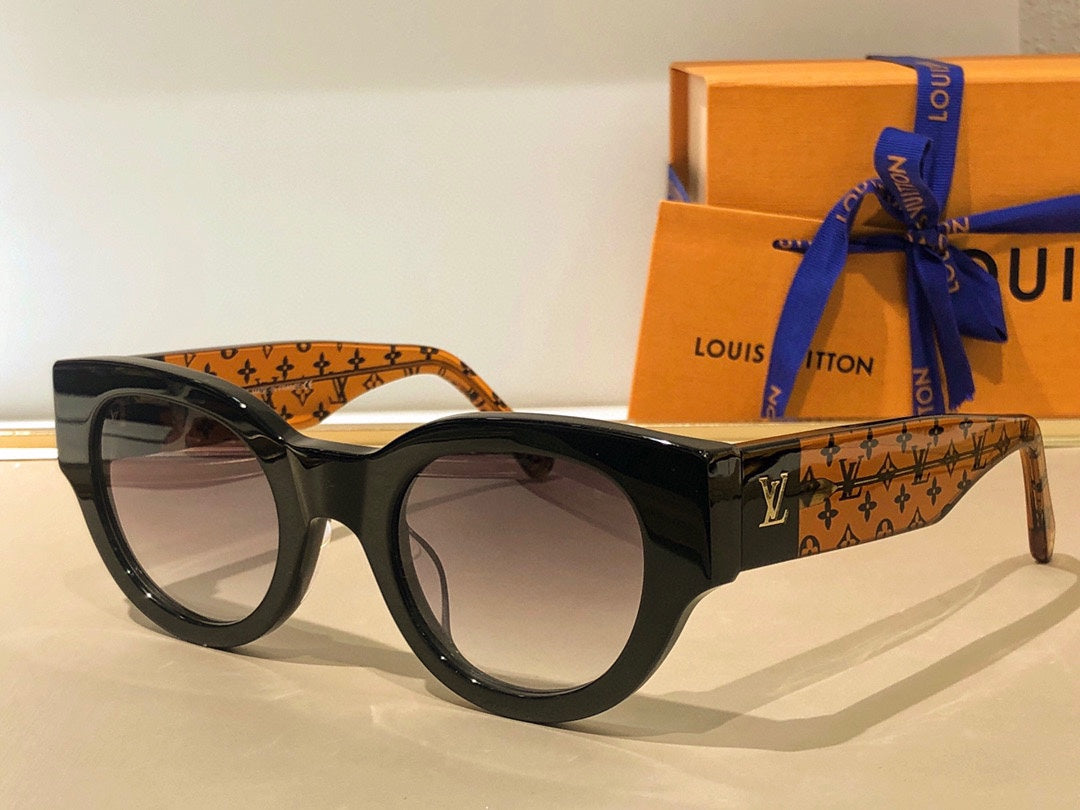 Louis Vuitton Sunglasses - DEEPREPS