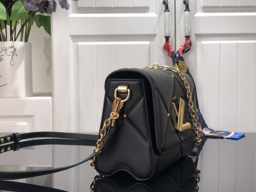 Louis Vuitton Twist MM Leather M59029 Replica Crossbody Bag - DEEPREPS