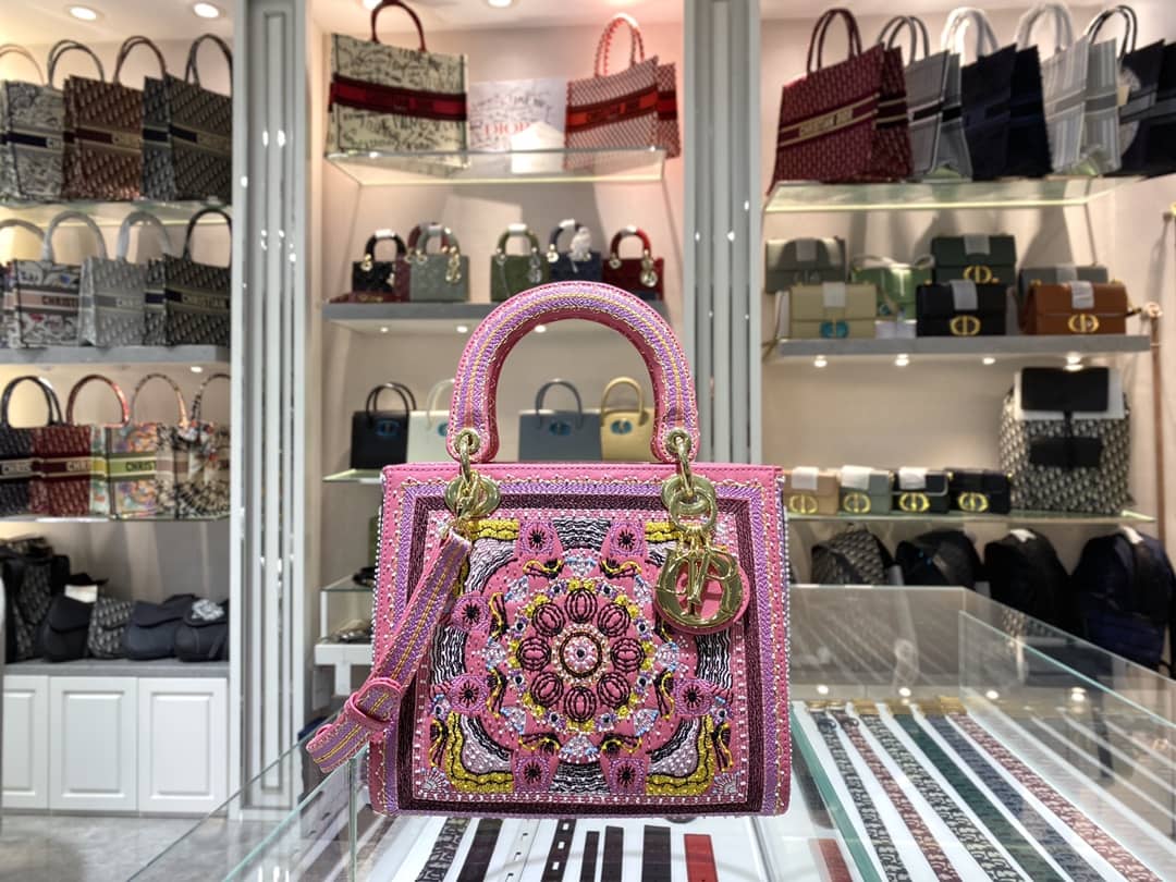Christian Dior Lady Dior 24CM Replica Bag - DEEPREPS