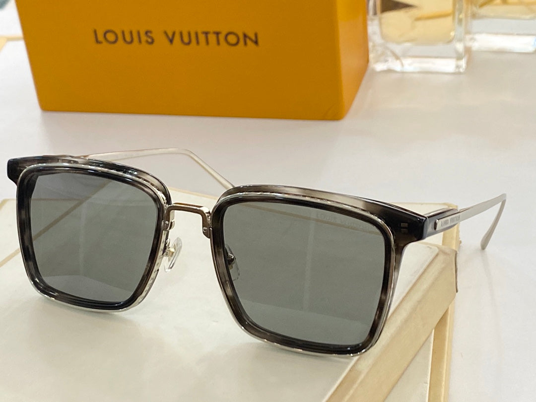 Louis Vuitton Sunglasses - DEEPREPS