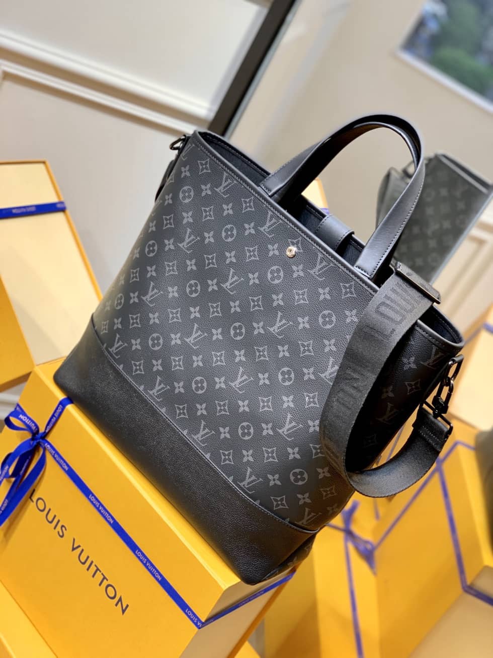 LV Tote Dupe Monogram Eclipse Saumur M45914 Replica Tote - DEEPREPS