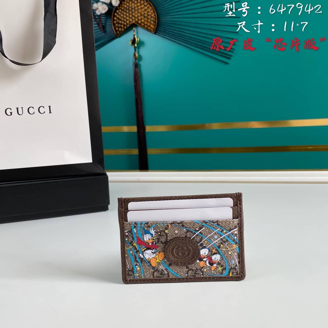 Gucci x Disney Donald Duck Credit Card Holder Replica 647942 - DEEPREPS