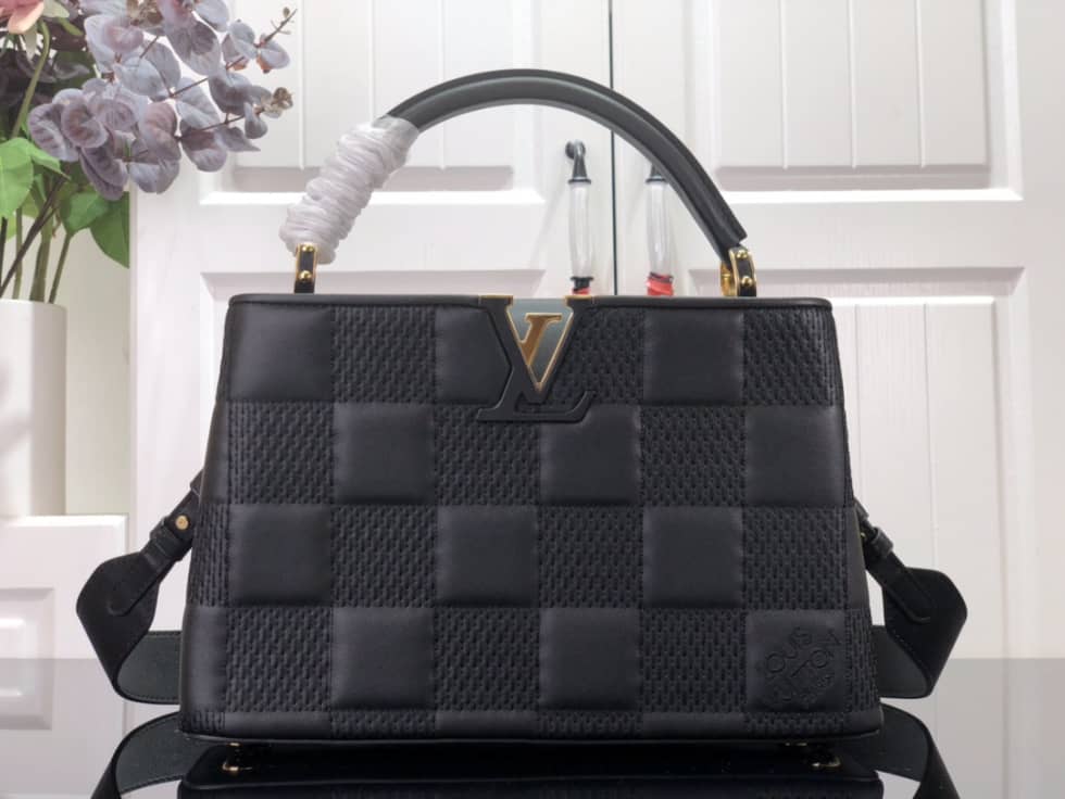 Louis Vuitton Capucines MM Black M59225 Replica Shoulder Bag - DEEPREPS