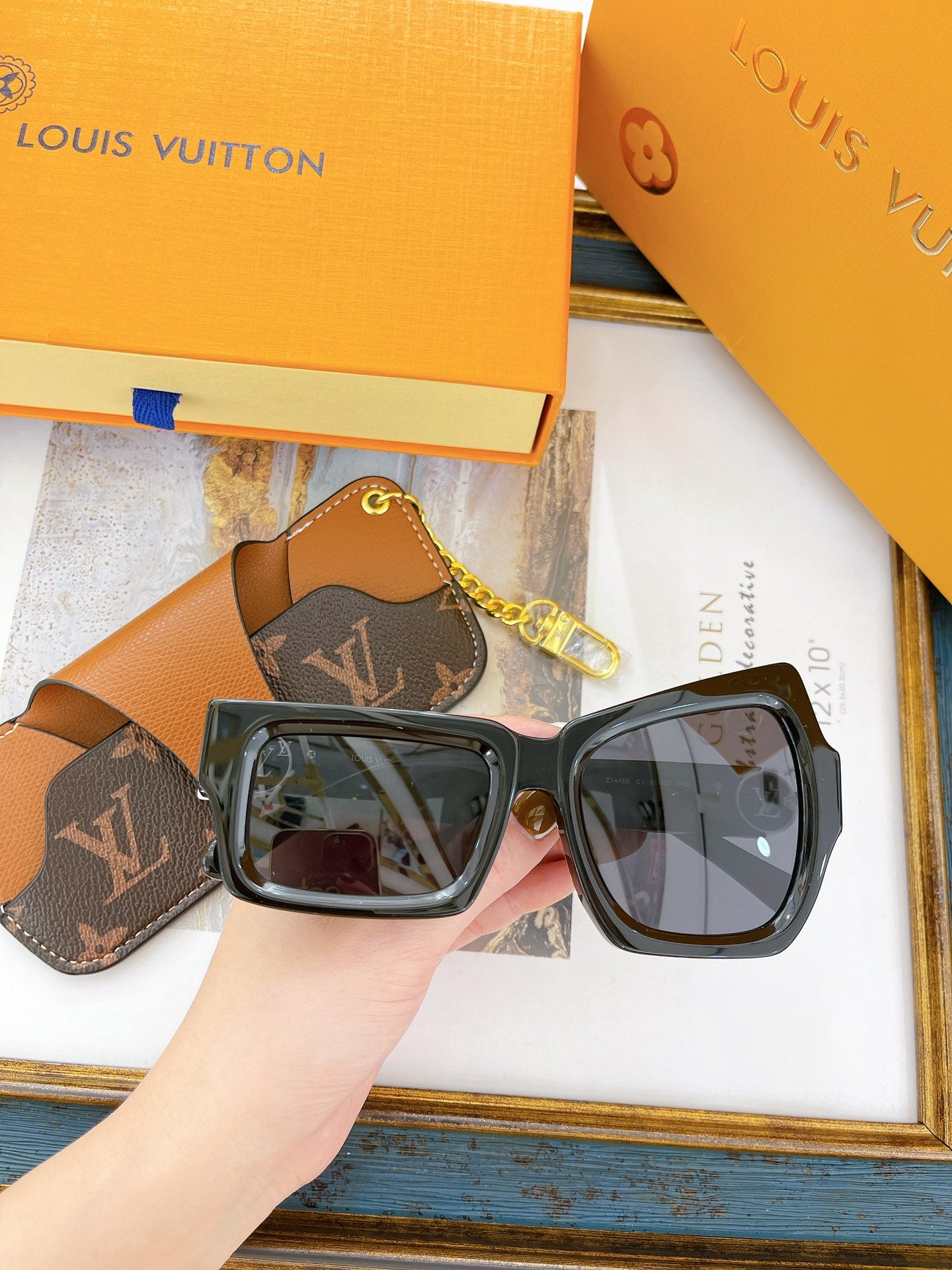 Louis Vuitton Sunglasses - DEEPREPS