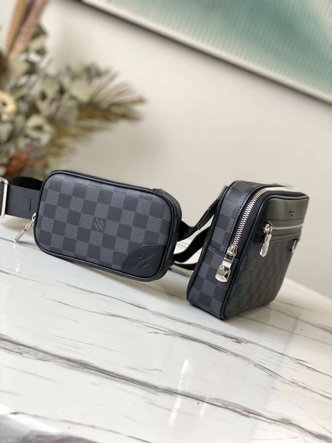 Louis Vuitton Scott Damier Graphite Canvas Messenger Bag Replica N50018 - DEEPREPS