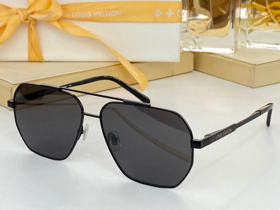 Louis Vuitton Sunglasses - DEEPREPS
