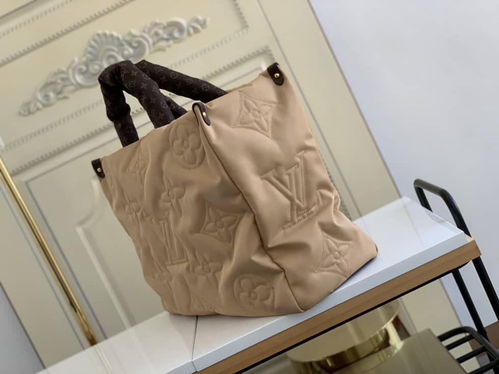 Louis Vuitton Onthego GM Nylon Monogram Pilow Giant Beige M59007 Replica Tote - DEEPREPS