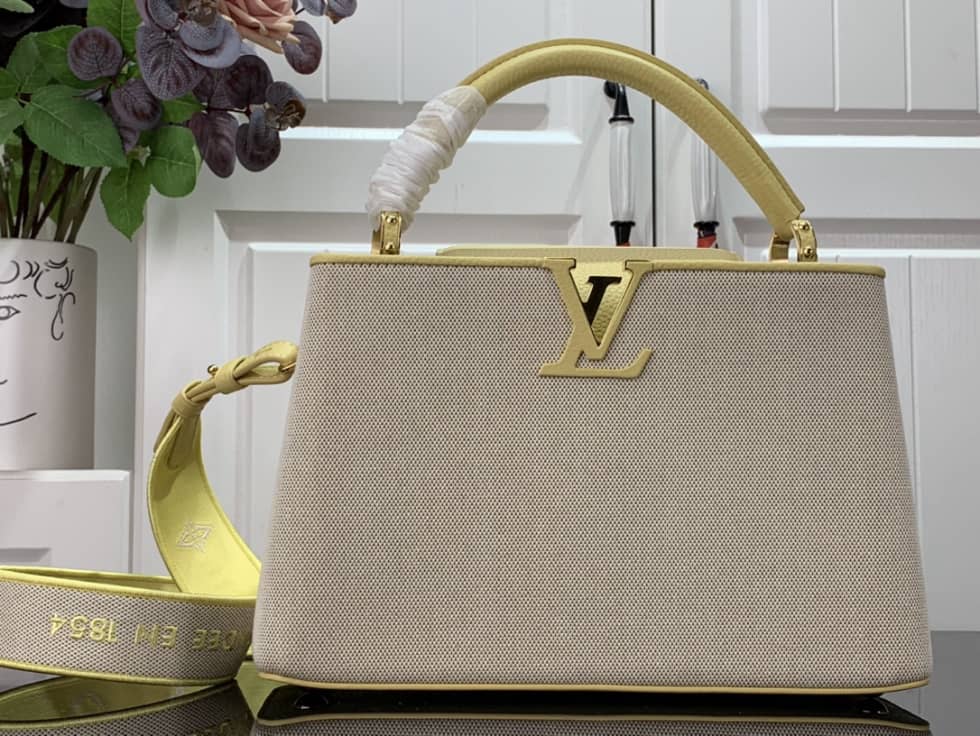 Louis Vuitton Capucines MM Yellow M59872 Replica Shoulder Bag - DEEPREPS