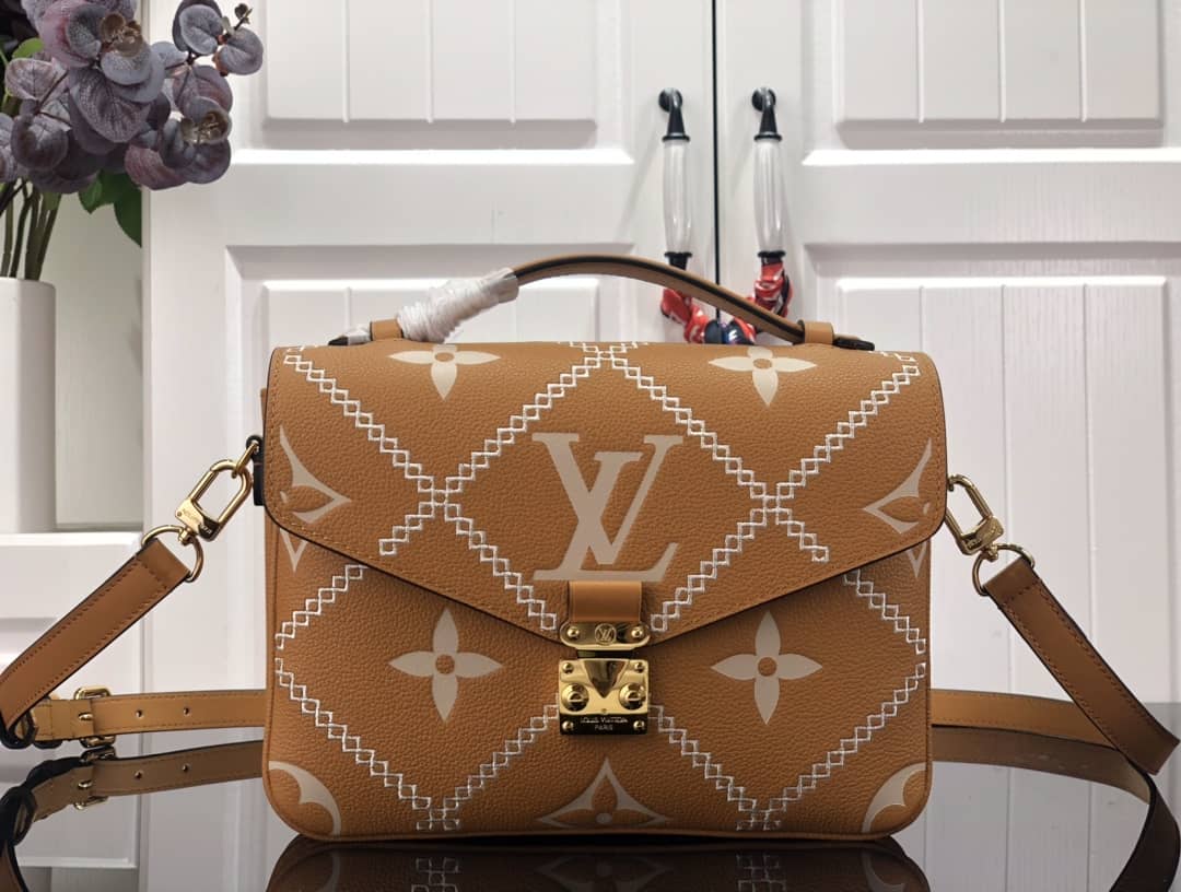 Louis Vuitton Embroidered Pochette Metis M46028 Replica Shoulder Bag - DEEPREPS