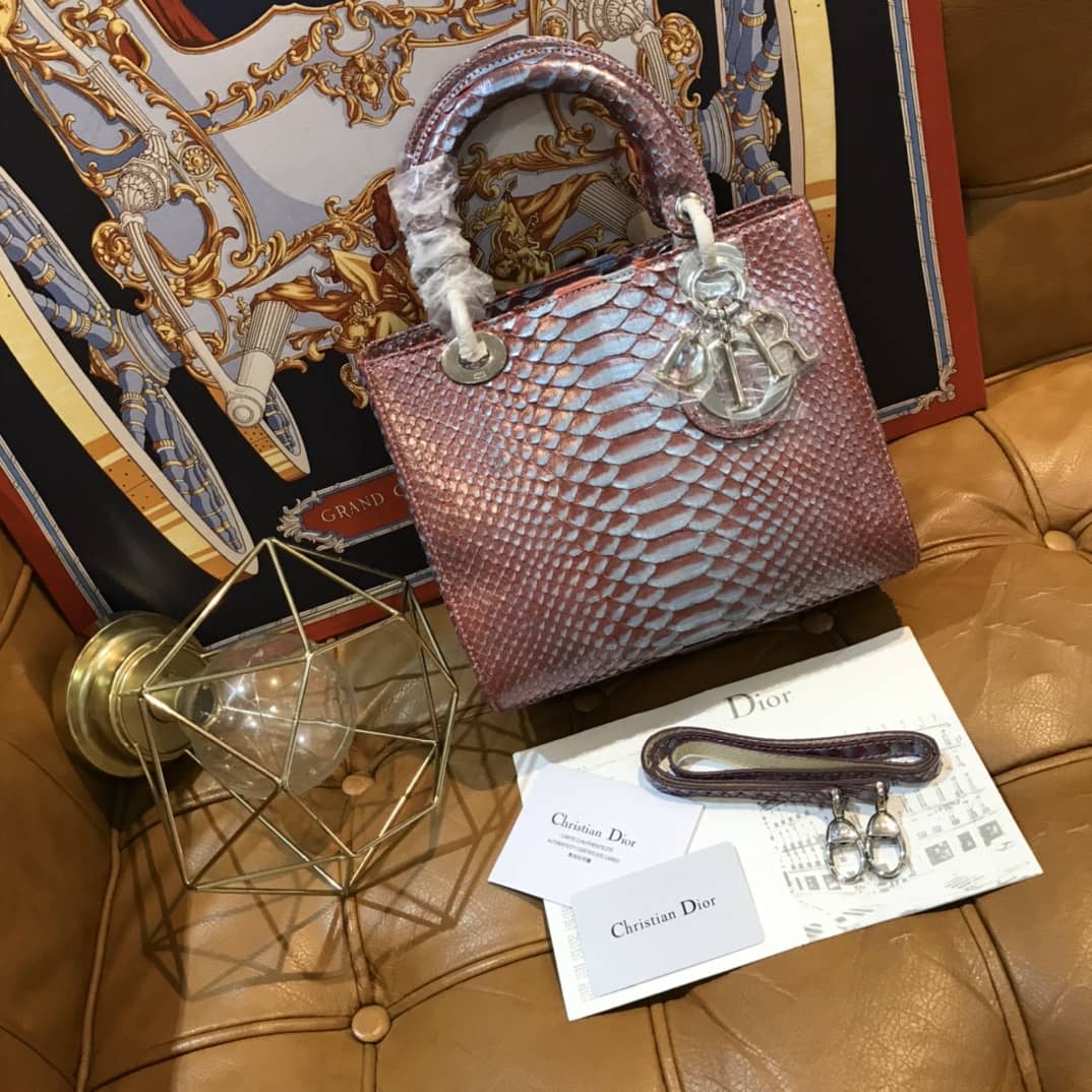 Christian Dior Lady Dior 24CM Replica Bag - DEEPREPS