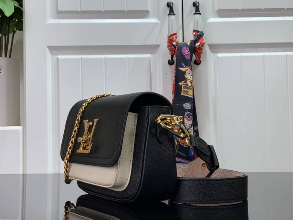 Louis Vuitton Lockme Tender Leather Black M58557 Replica Crossbody Bag - DEEPREPS