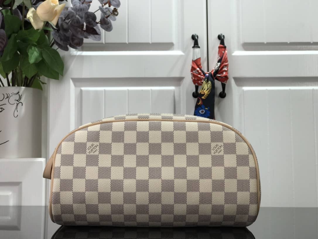 Louis Vuitton King Size Toiletry Bag Replica White M47528 - DEEPREPS