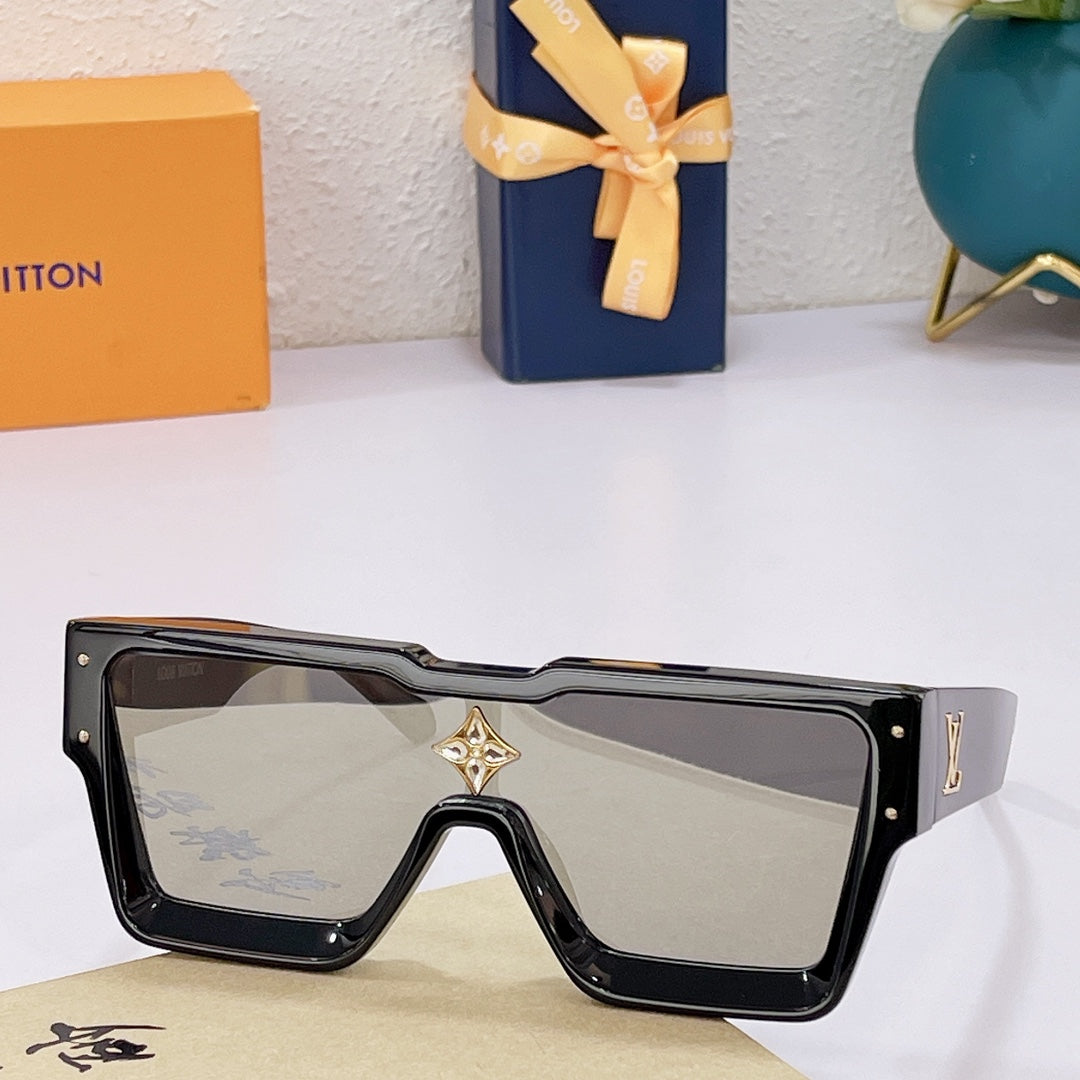 Louis Vuitton Sunglasses - DEEPREPS