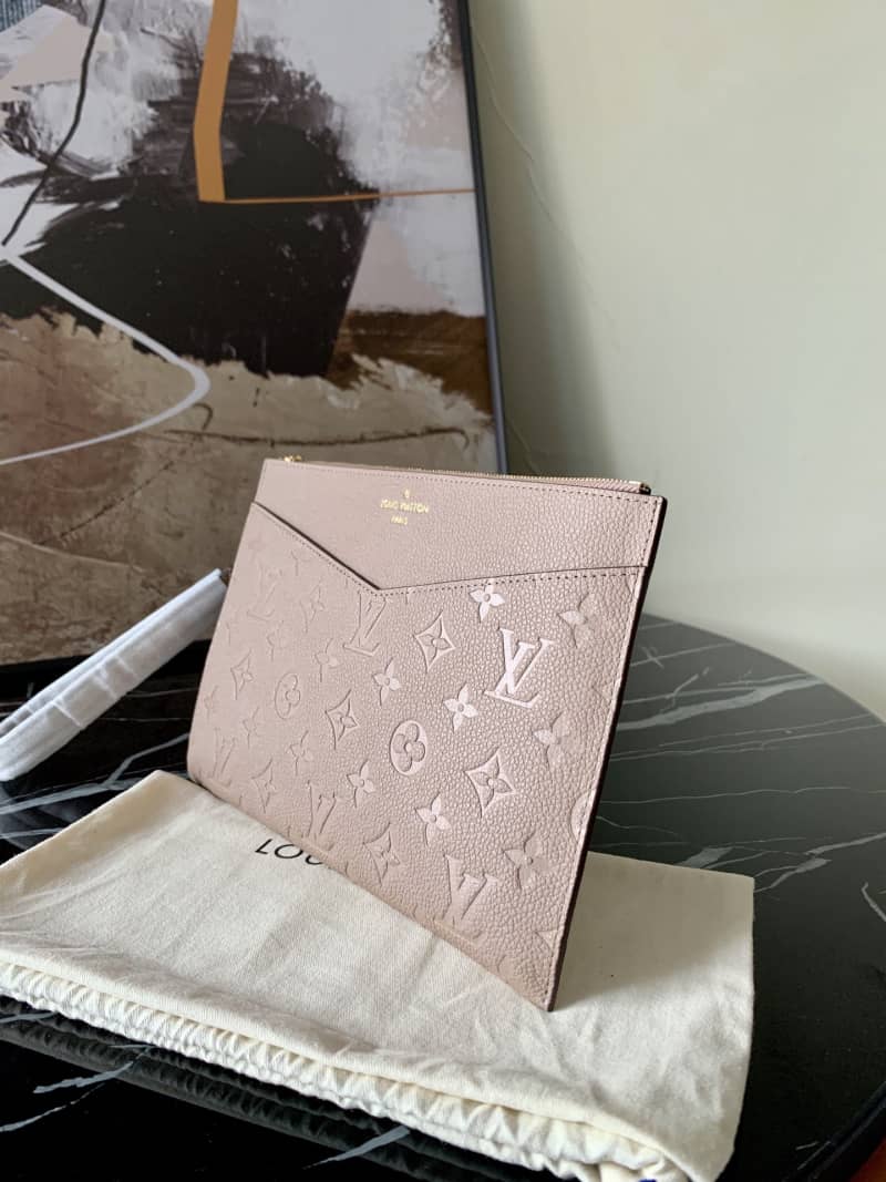 Louis Vuitton Pochette Melanie MM Monogram Empreinte Replica Clutch Apricot M68705 - DEEPREPS