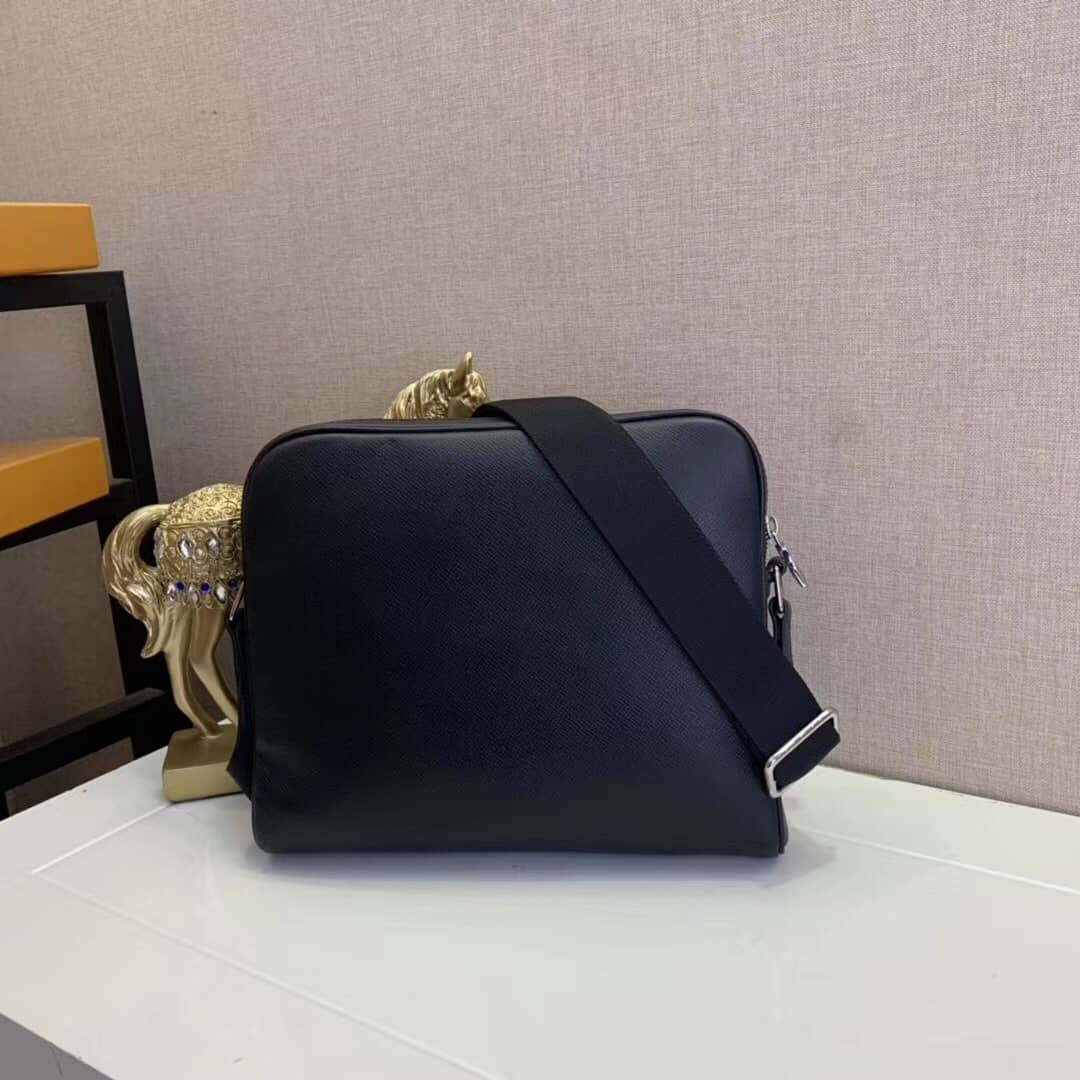 Louis Vuitton Taiga Alex Leather Messenger Bag Replica M30260 - DEEPREPS