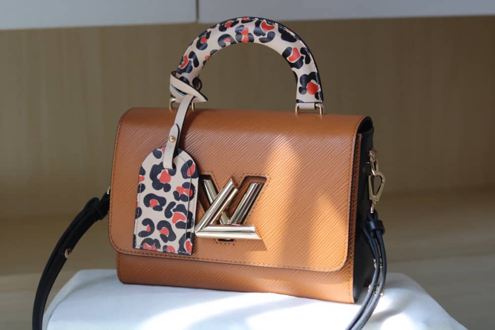 Louis Vuitton Twist Leopard Handle Bag Epi Leather PM M50362 Replica Shoulder Bag - DEEPREPS