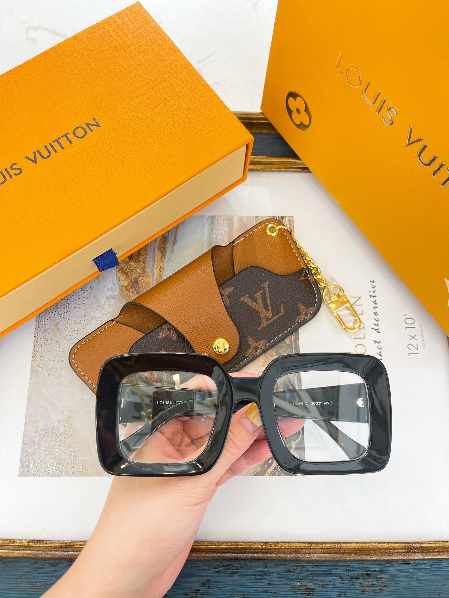 Louis Vuitton Sunglasses - DEEPREPS